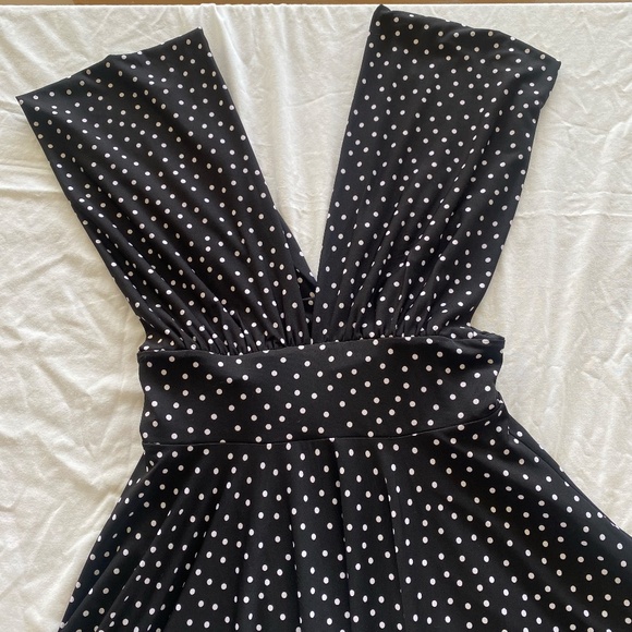 White House Black Market Polka Dot Mini Party Dress Size 4 Playful Sexy Plunge - Picture 2 of 6